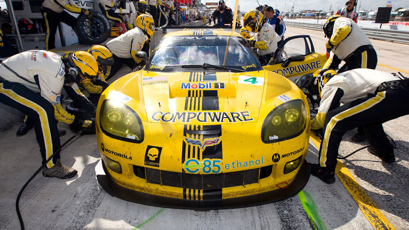Click to Enlarge-Esc to Close Corvette Generations/C7/C7R quick pit stop.jpg